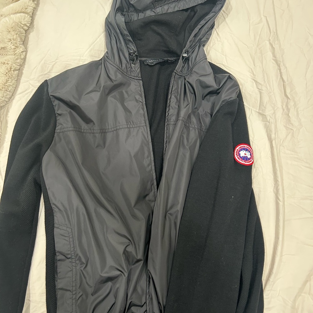 CANADA GOOSE hybrid 
Men's Black Windbridge Hoody mens XL